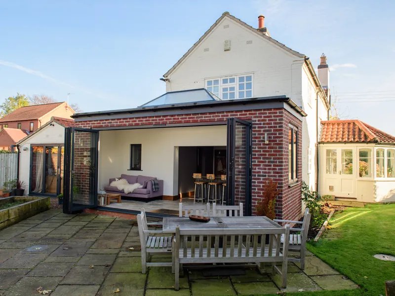 Bifold Holland Park