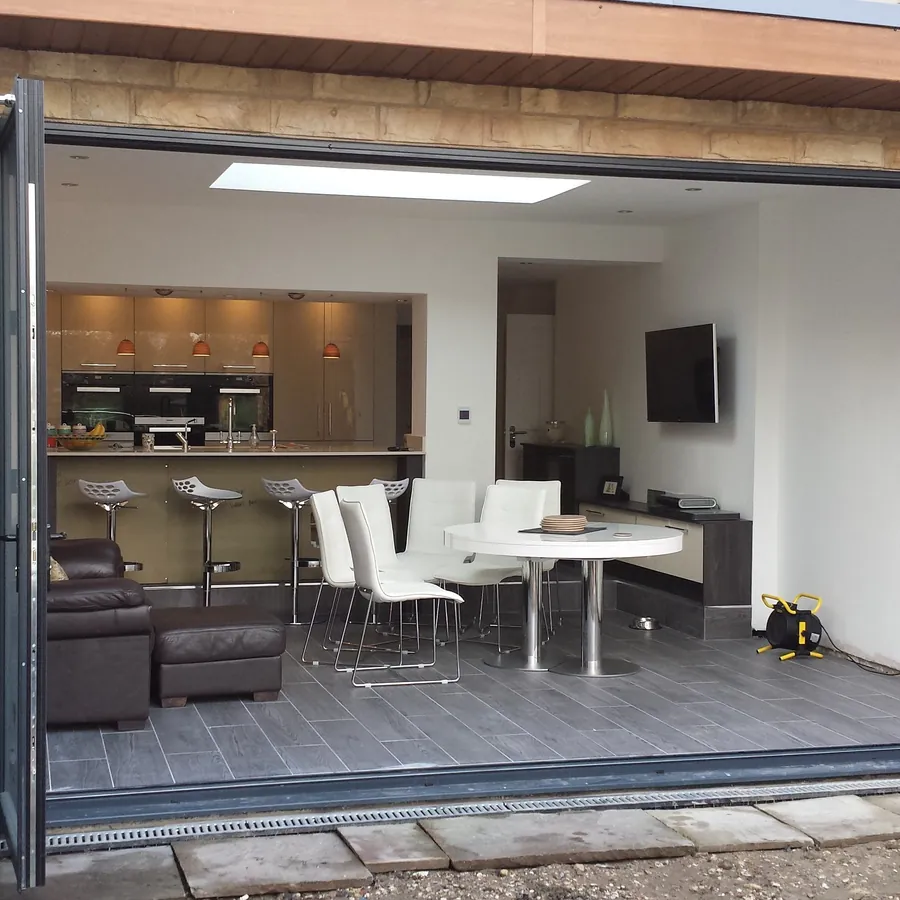 Bifold Holland Park